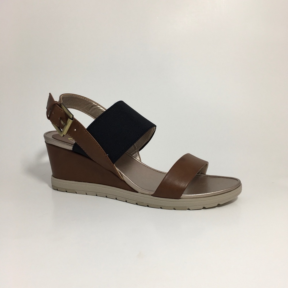 Easy Spirit Hagano Wedge Sandals